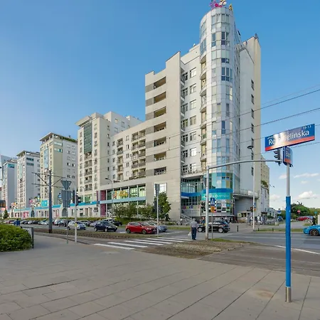 Elegant With Parking Close To Metro Station By Renters * Warsaw