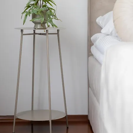 Elegant With Parking Close To Metro Station By Renters